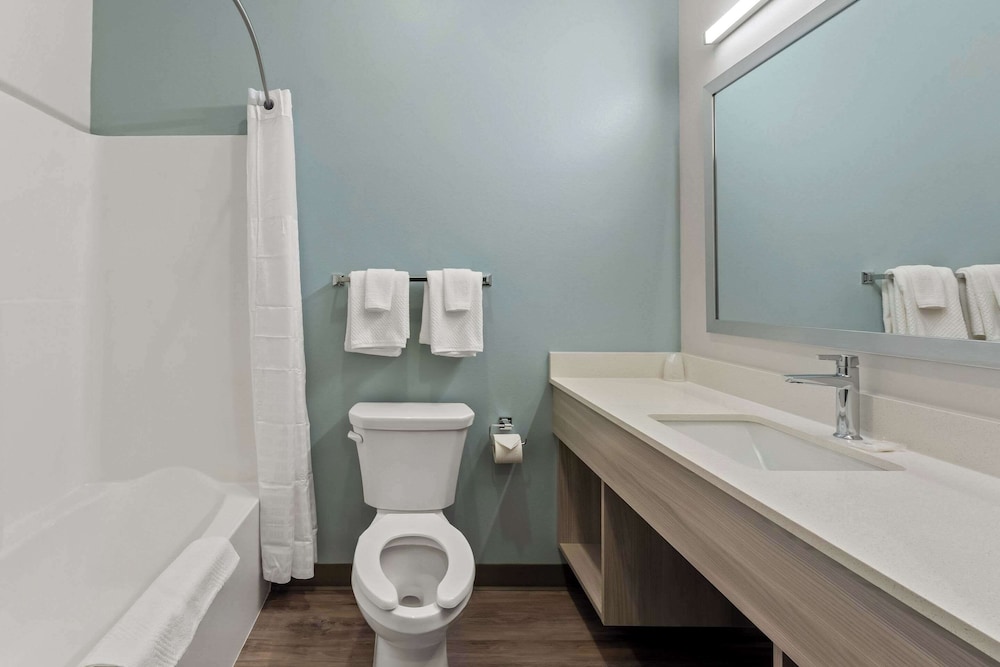 WoodSpring Suites Easton Nazareth 19/20
