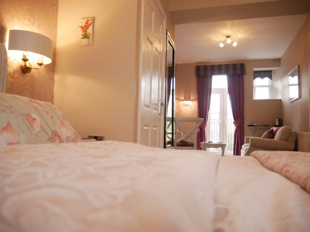 Bowness Bay Suites 6/31