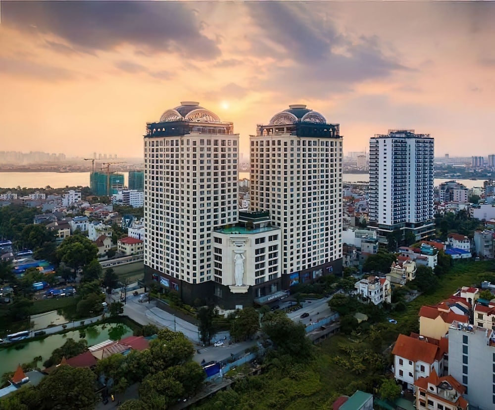 D Le Roi Soleil Premium Suites 2/50