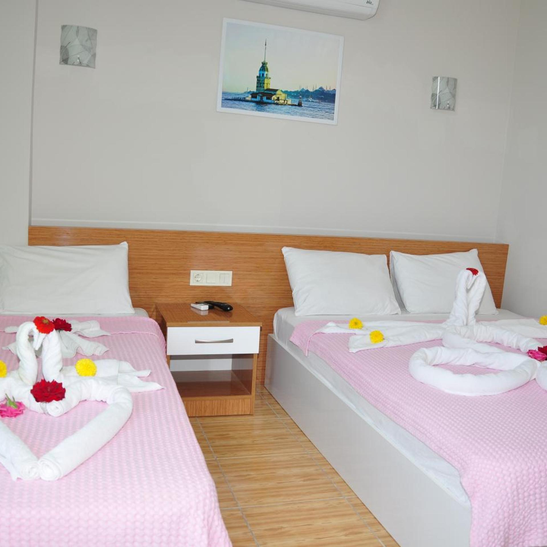 Onder Yildiz Hotel 11/55