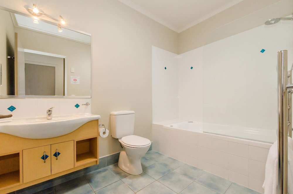 Raumati Sands Resort 42/46