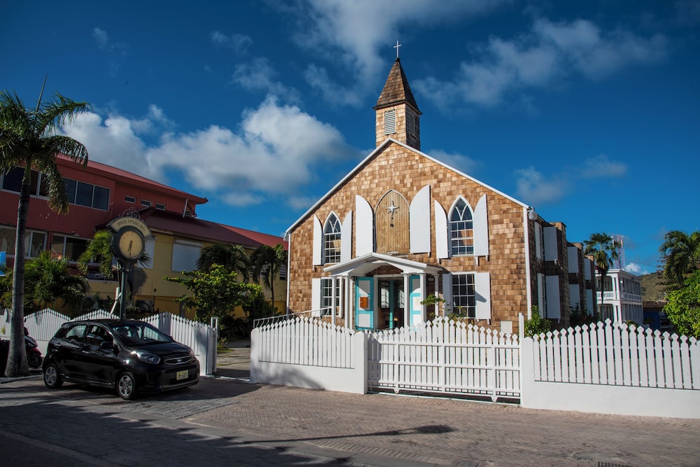 Simpson Bay Resort, Marina & Spa 88/95