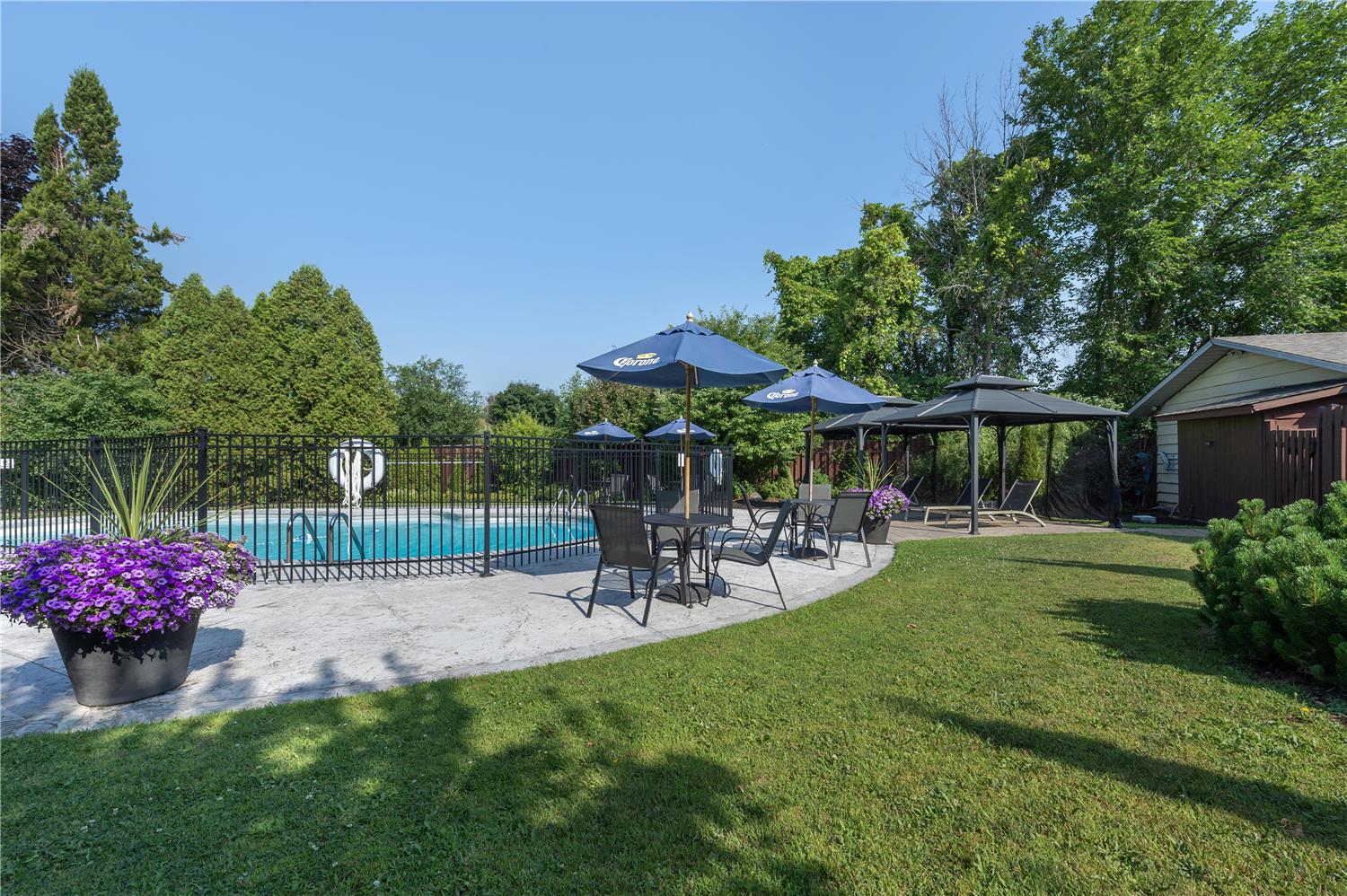 Best Western Parkway Inn Conference Centre 48/49