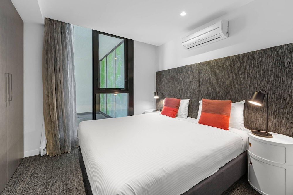 MainStay Suites Abbotsford 19/58