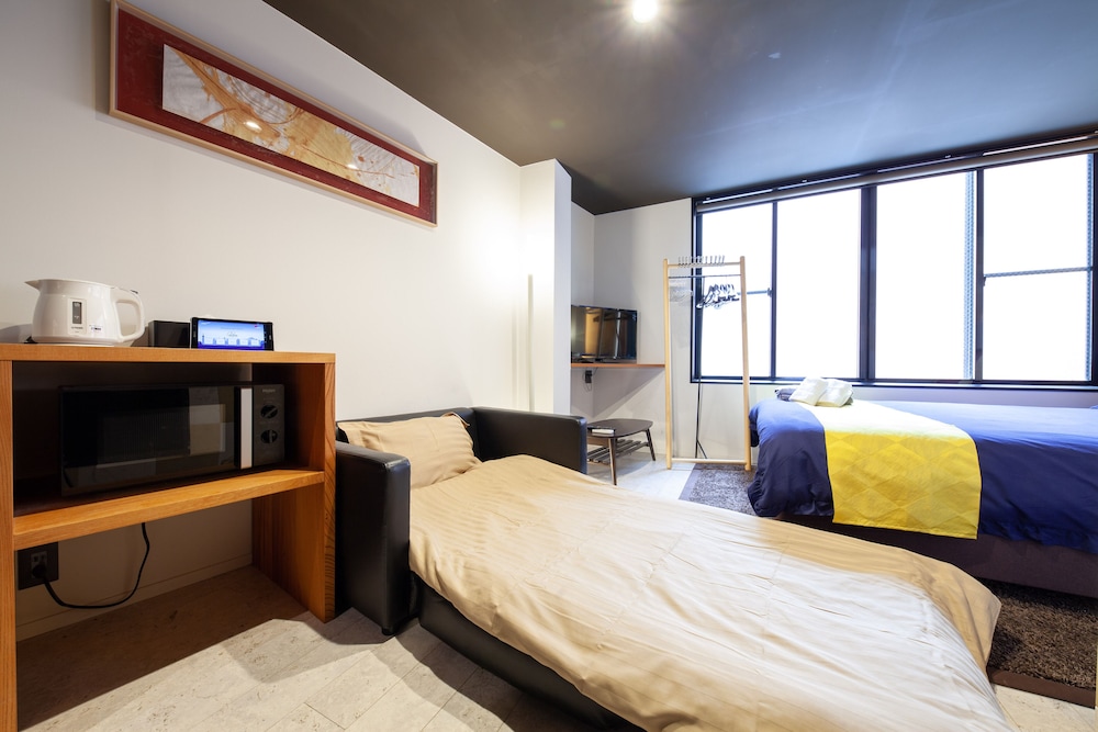 APARTMENT, DOUBLE BED