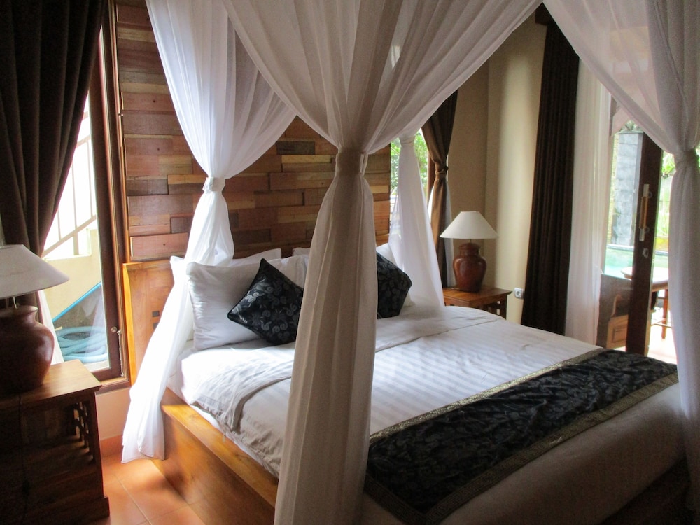 Uma Padi Villa 38/75