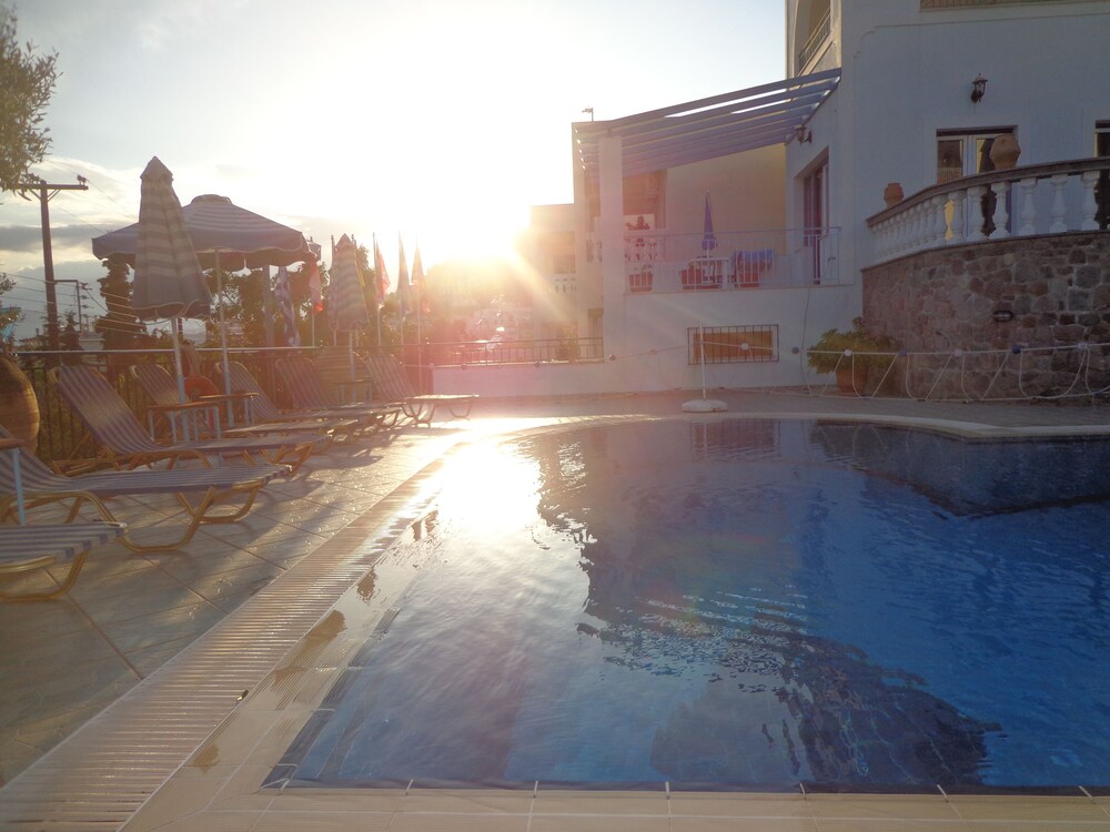Ktm Sunny Villas 35/60