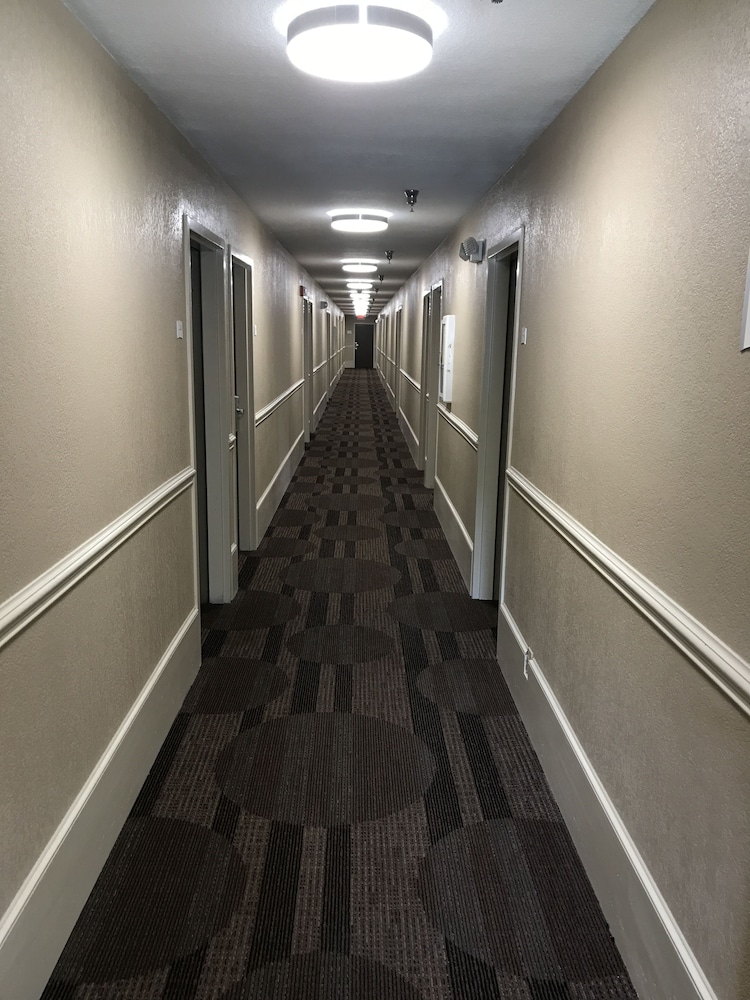 Quality Inn & Suites Maggie Valley - Cherokee Area 35/59