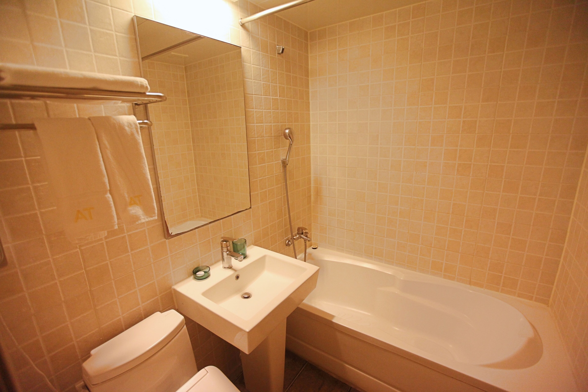 Deluxe, Double Bed, Changwon AT Business Hotel 3/3