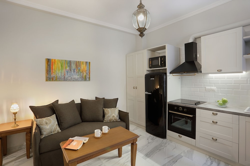 V1935 Luxurious Apartments 32/49