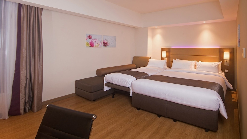Bigland Sentul Hotel and Convention (ex Olympic Renotel Sentul) 12/50