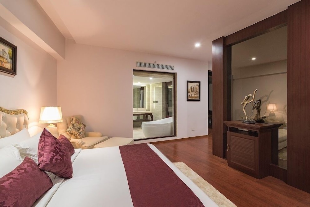 Park Regis Goa 29/69