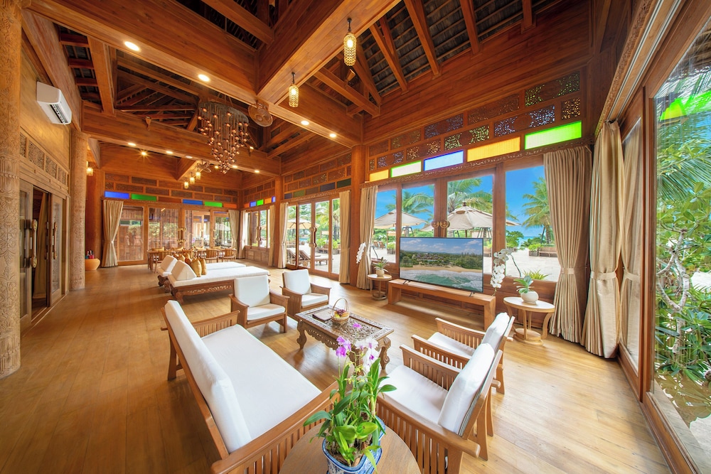 Santhiya Phuket Natai Resort And Spa 55/72