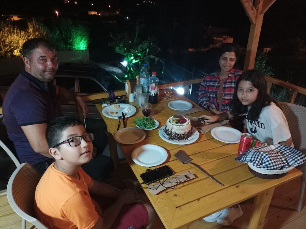 Hayela Bungolow Otel ve Restaurant Karaburun 13/34