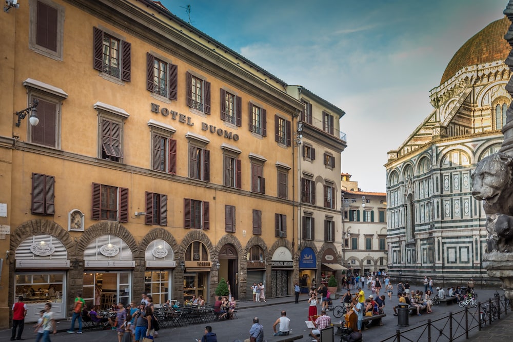 HOTEL DUOMO 67/74