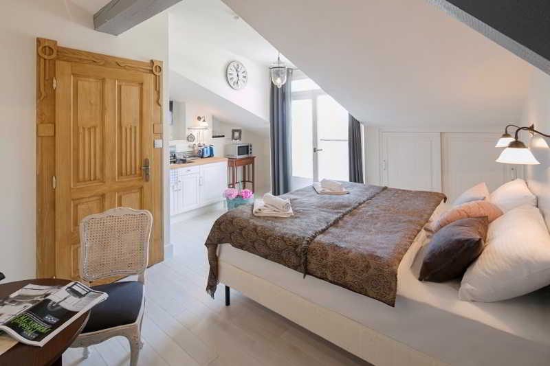 استوديو، Antique Apartments 5/5
