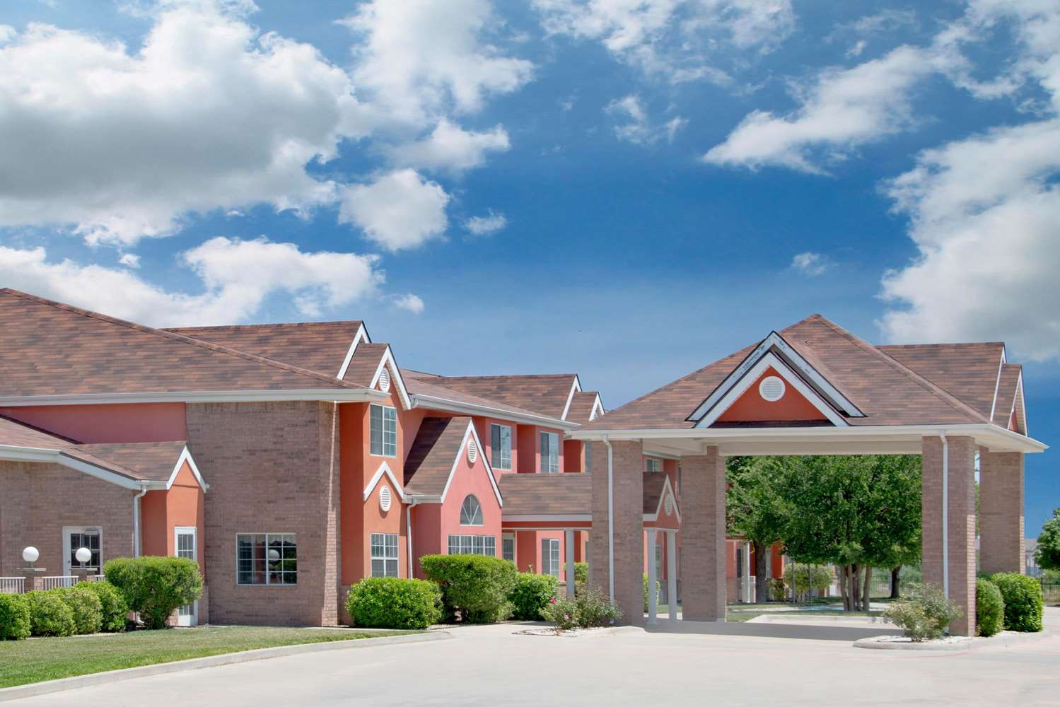 Microtel Inn & Suites By Wyndham Amarillo 2/19