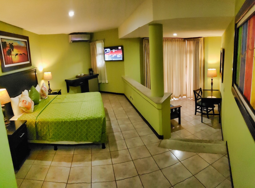 Papagayo Golden Palms Beachfront Hotel 21/65