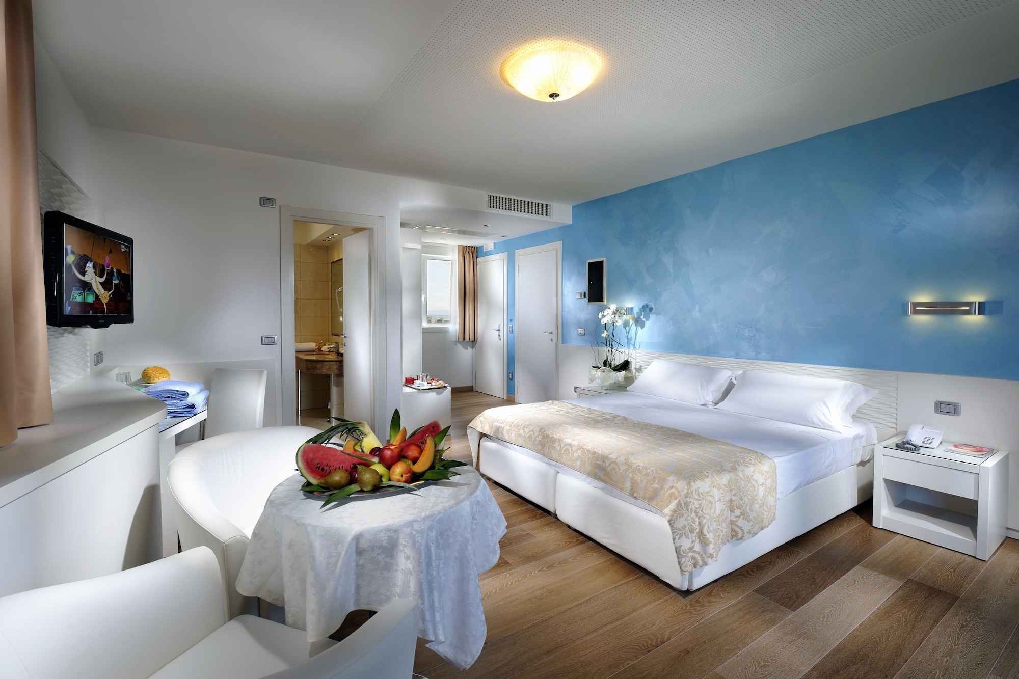 SUPERIOR, DOUBLE BED