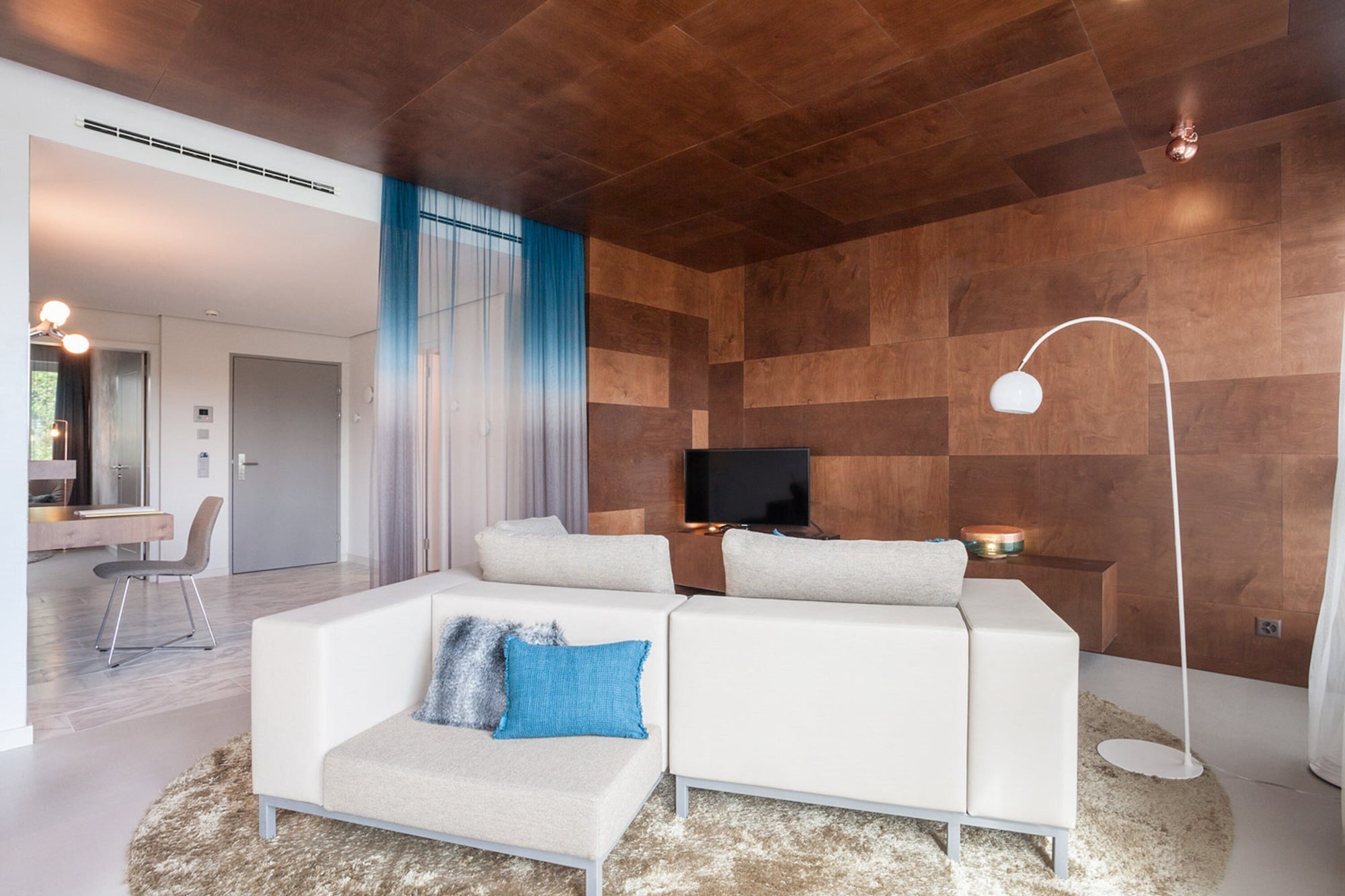 1 BEDROOM, EXECUTIVE, SUITE