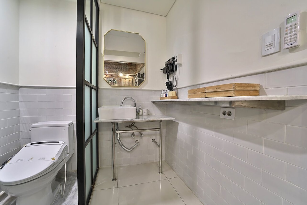 Hotel February Suseong 86/87