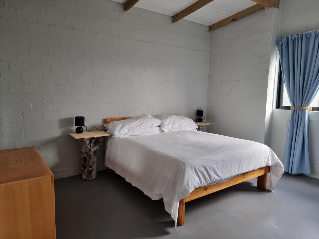 Rustic Hill Accommodation 16/32