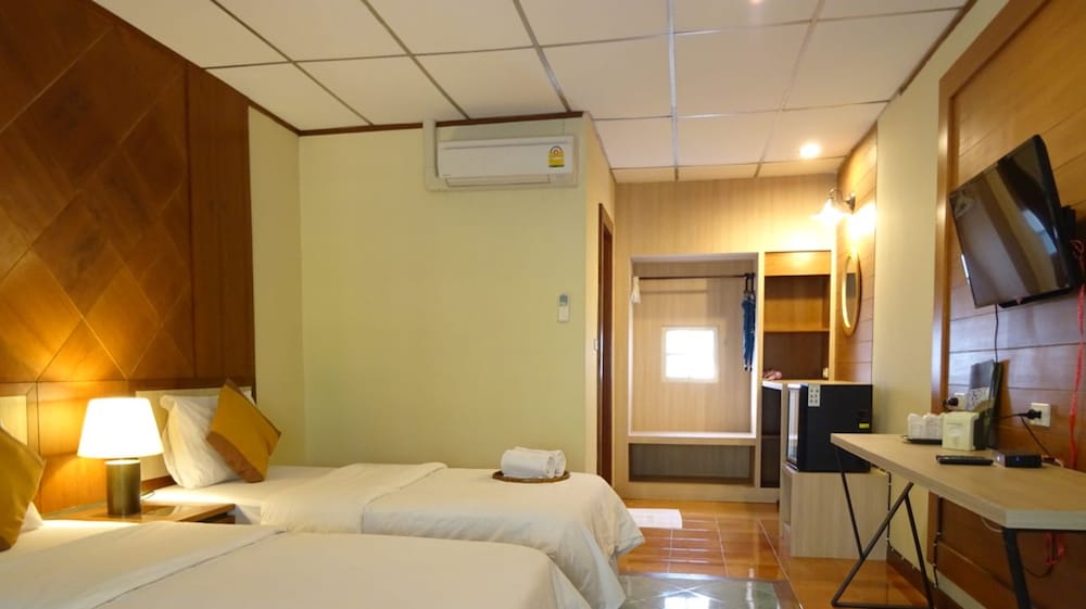WANATHARA HEALTH RESORT AND SPA 18/50