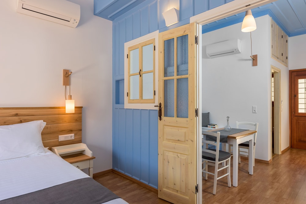 A Symi Residences 45/68