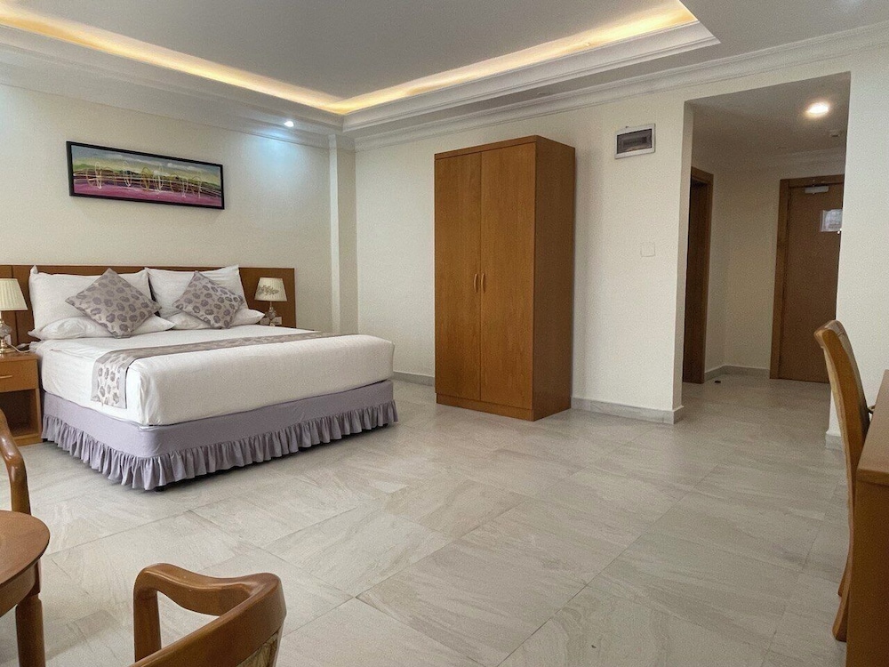 Amran Hotel 3/17