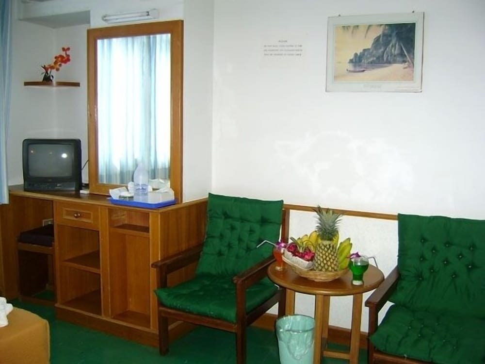 Krabi Grand Hotel 9/48