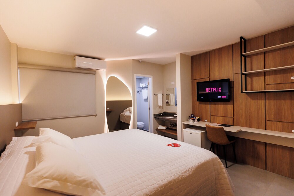 TONELLO BUSINESS HOTEL 10/47