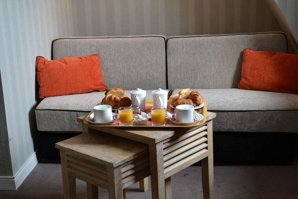 Qualys Hotel Almoria 64/75