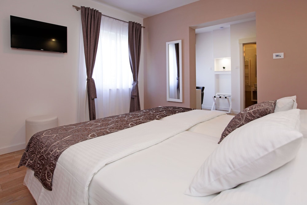 Hotel Villa Telenta 20/73