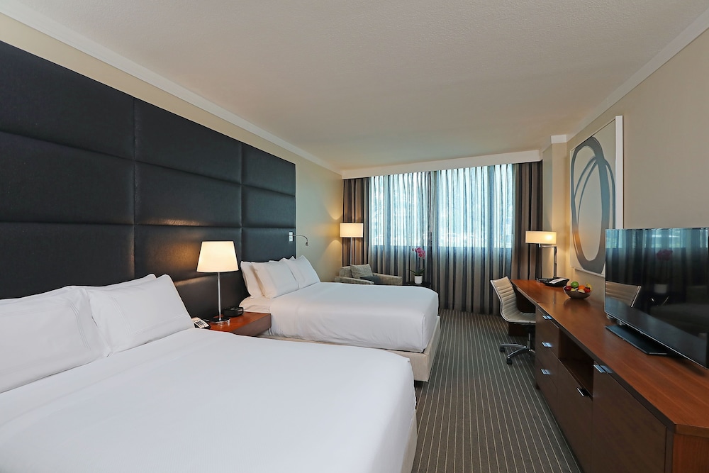 Classic, 2 Double Beds, Club Floor, Accessible