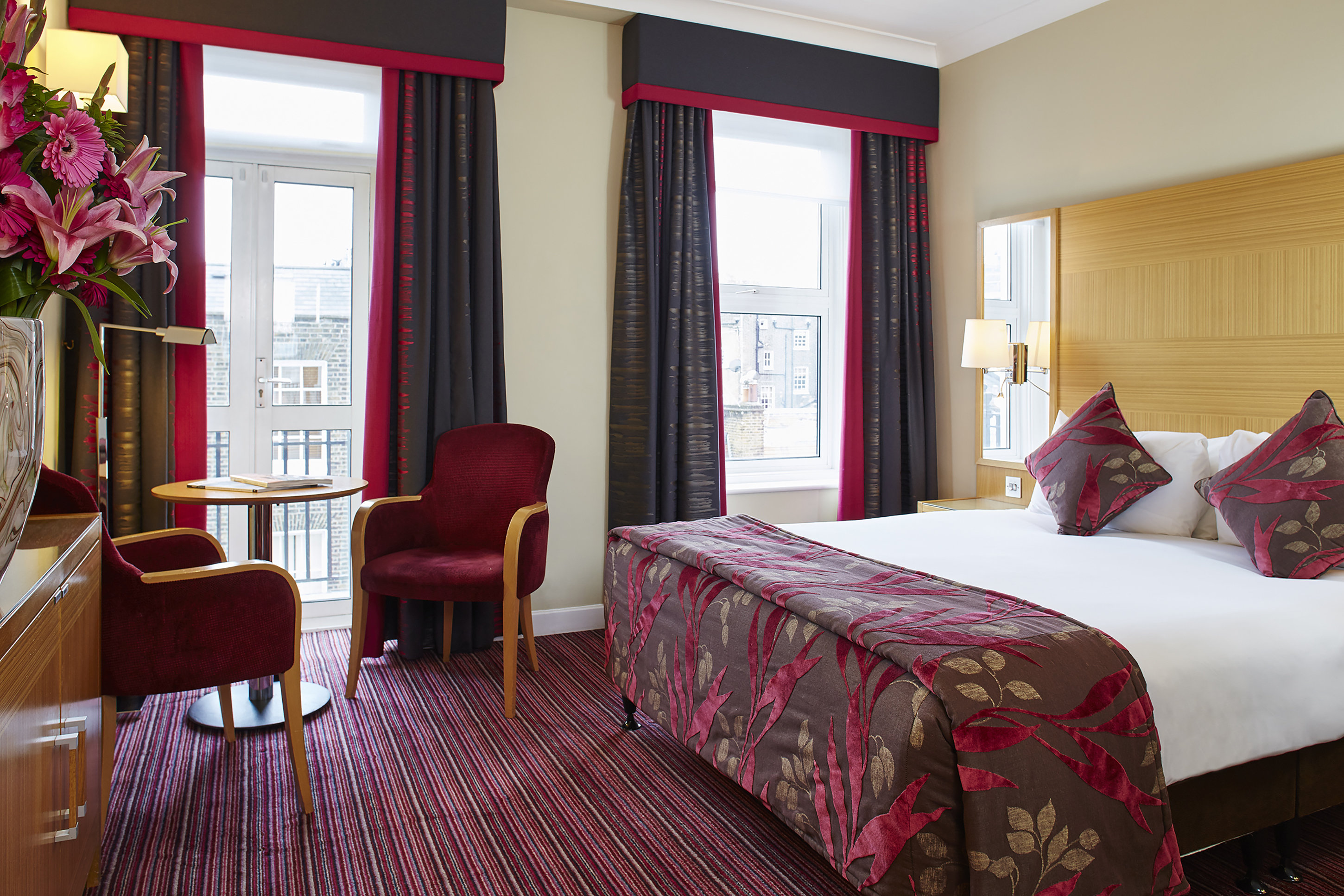 Rembrandt Hotel 30/82