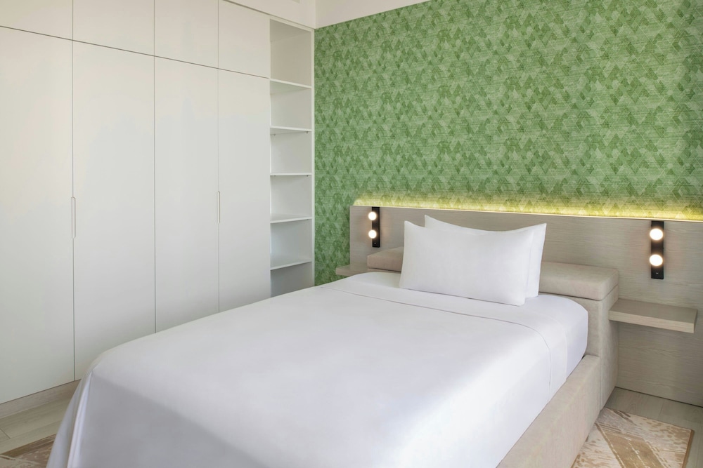 Element West Bay Doha 13/50