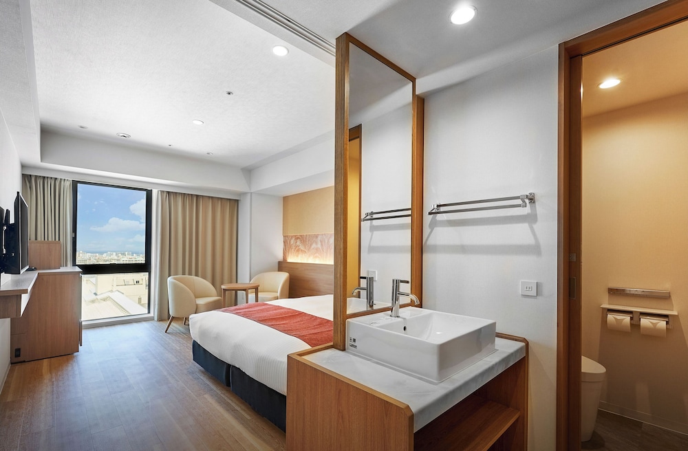 Daiwa Roynet Hotel NAHA-OMOROMACHI PREMIER 19/50