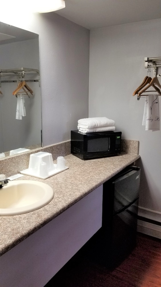 Santa Fe Inn Pueblo 17/31