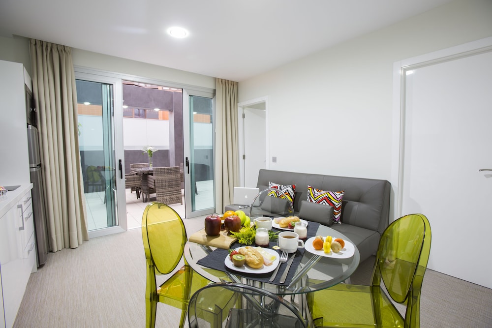 Valentina Beach Apartments And Suites 45/57