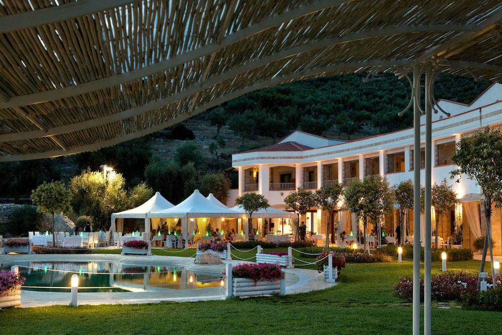 Hotel Residence Il Porto in MATTINATA
