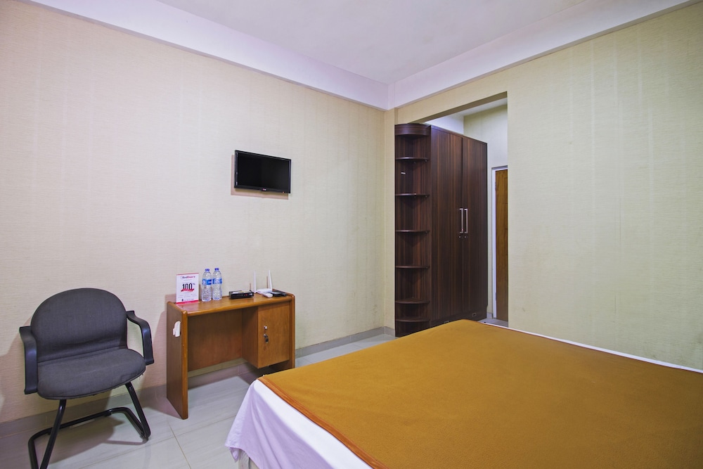 REDDOORZ NEAR CILANDAK TOWN SQUARE 16/40