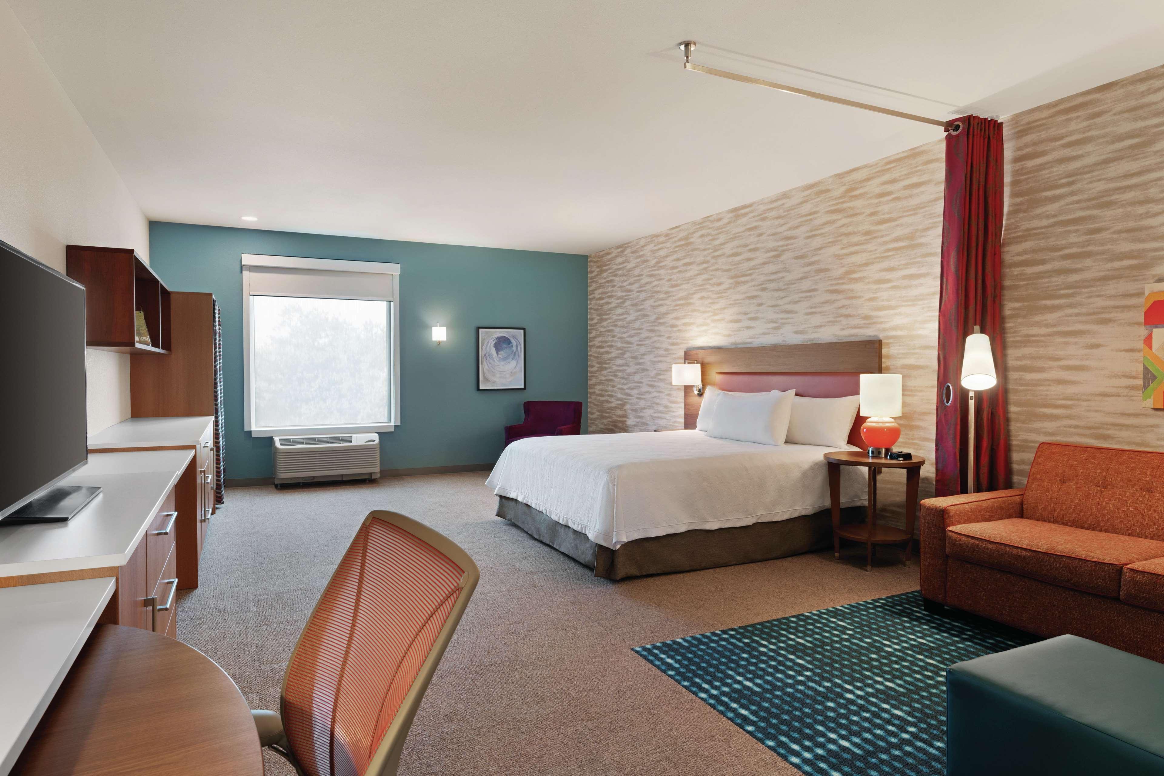 STUDIO, SUITE, KING BED, ACCESSIBLE