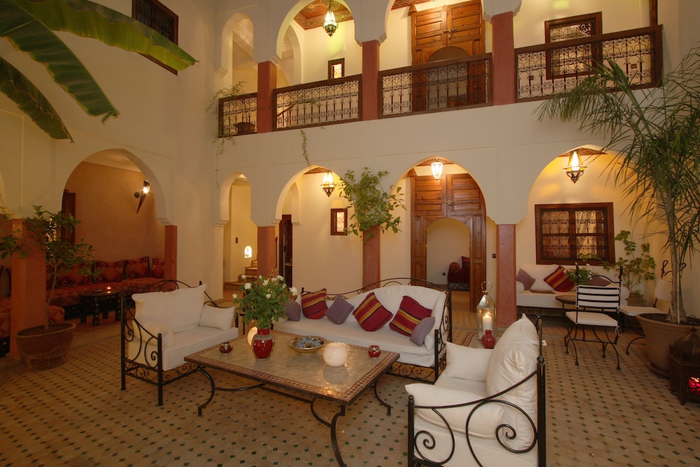 RIAD PETIT KARMELA 24/46
