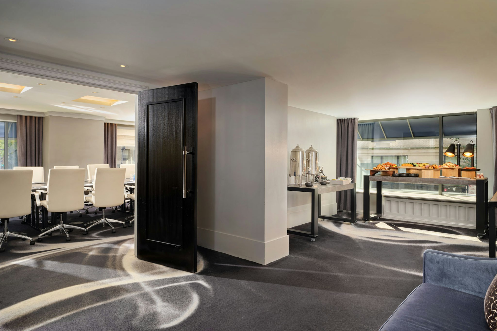 Loews Regency Hotel 38/84