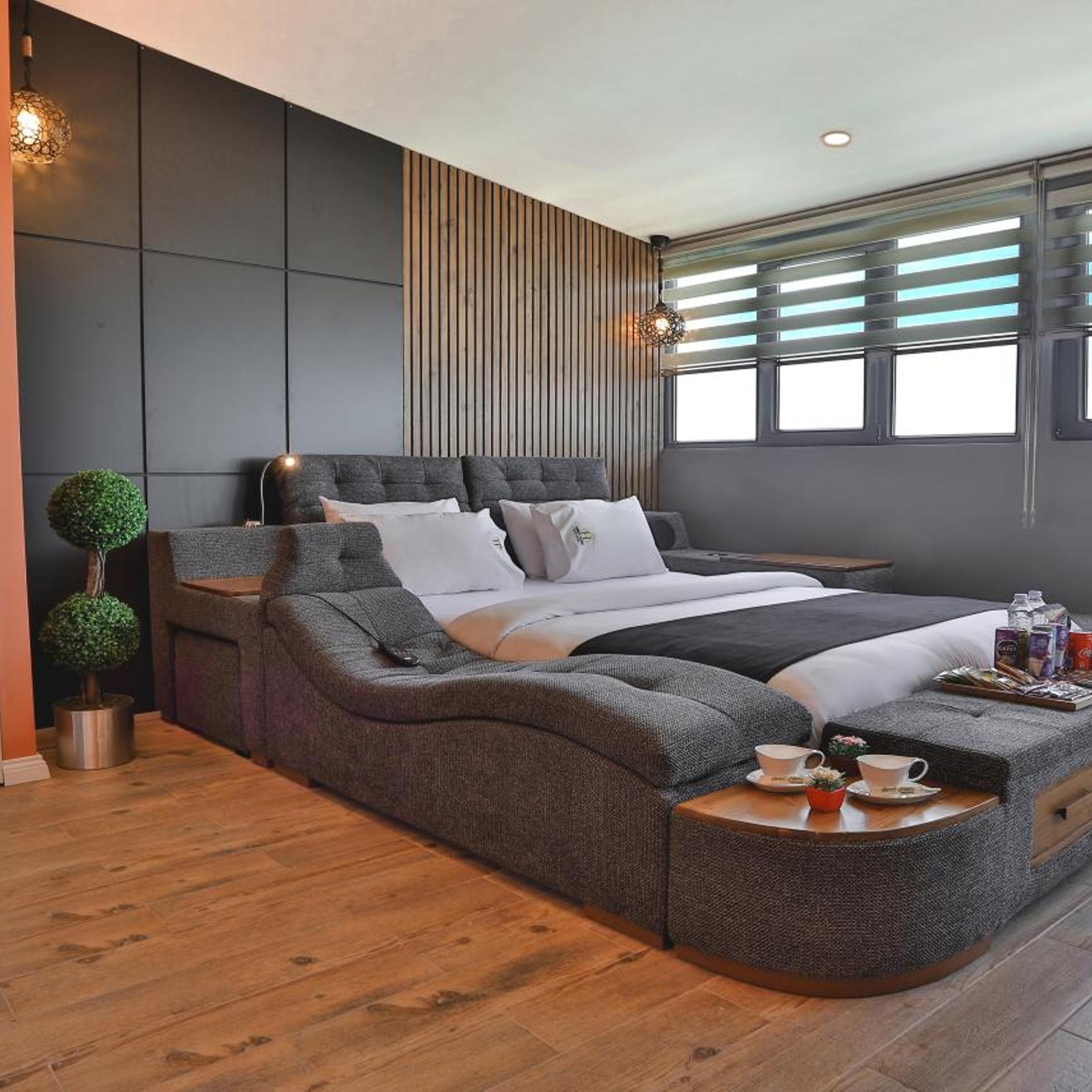 Suite, King Bed, Sea View, Sauna, Hot Tub