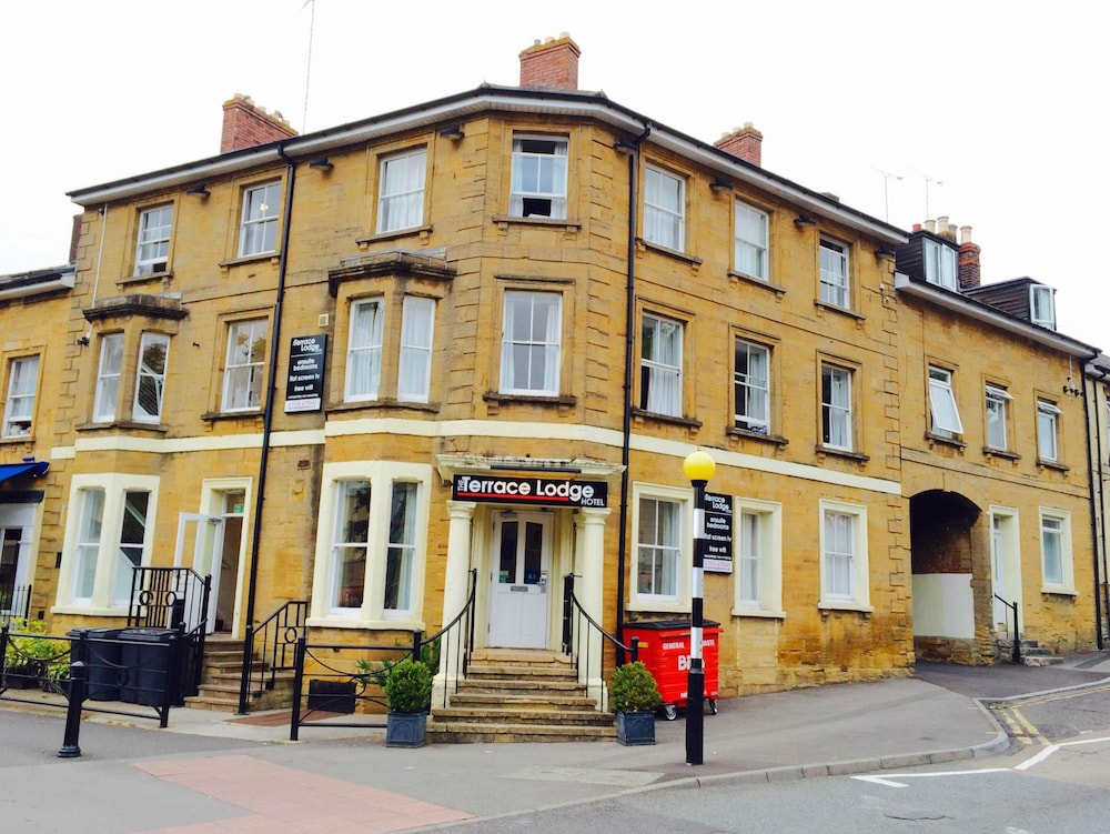 The Terrace Lodge Hotel 45/48