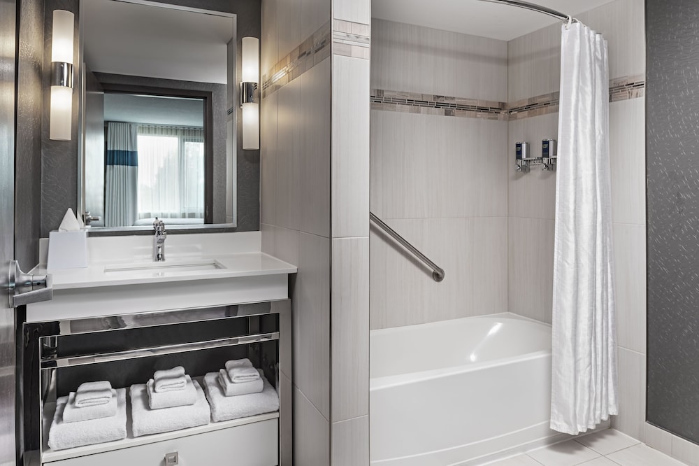 Four Points by Sheraton London 9/66