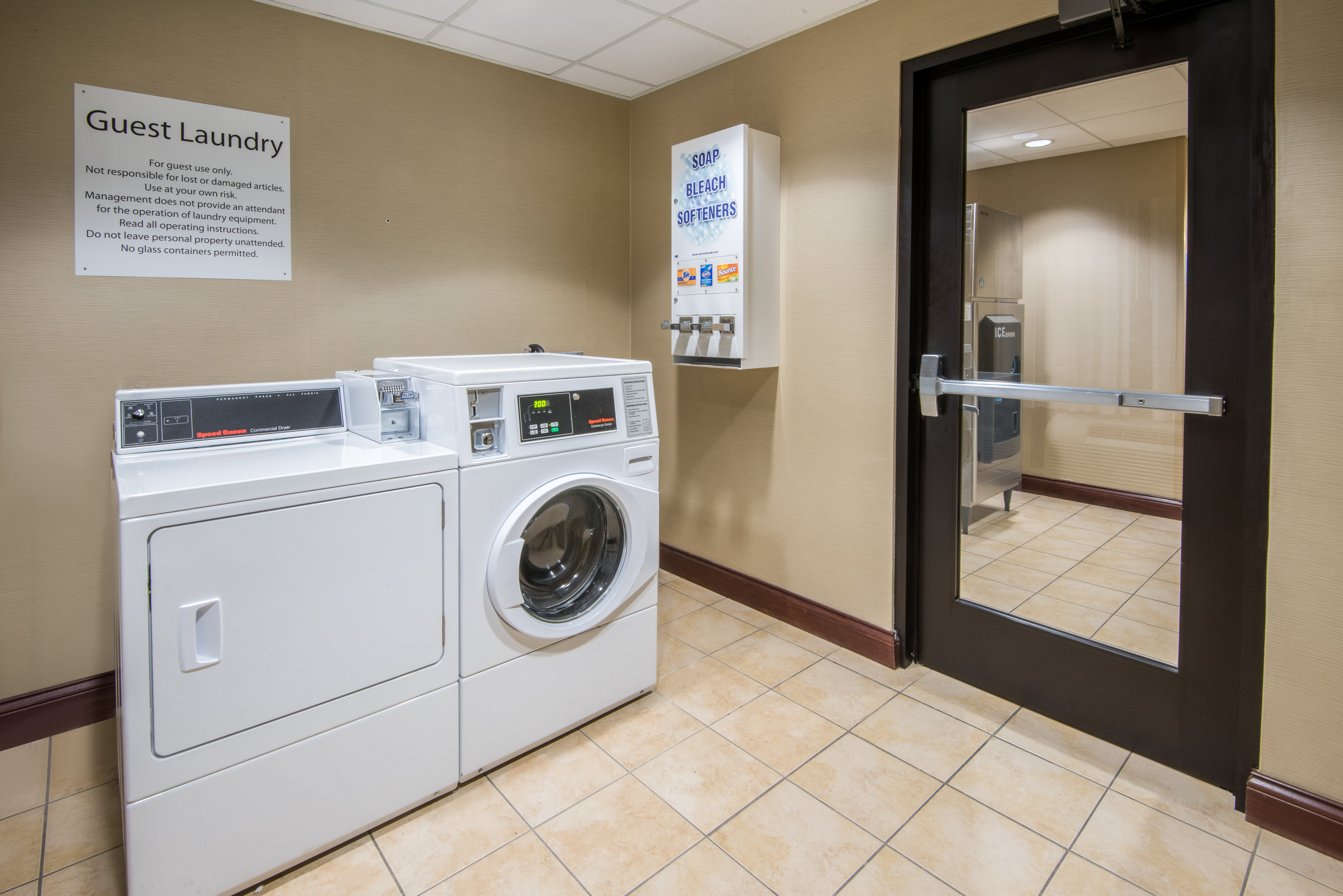 Holiday Inn Express Hotel Suites Ashland 17/56