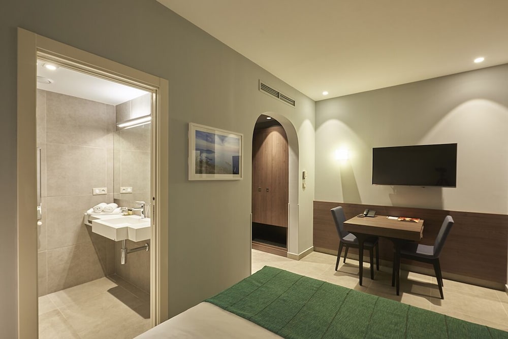 M Suite Hotel 30/50