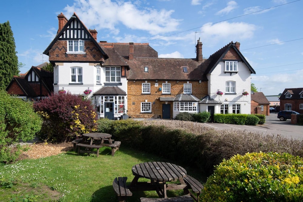 Heart Of England By Marston’S Inns 28/29